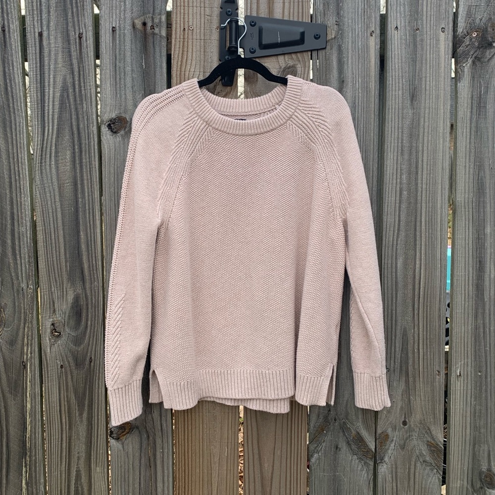 GAP beige sweater